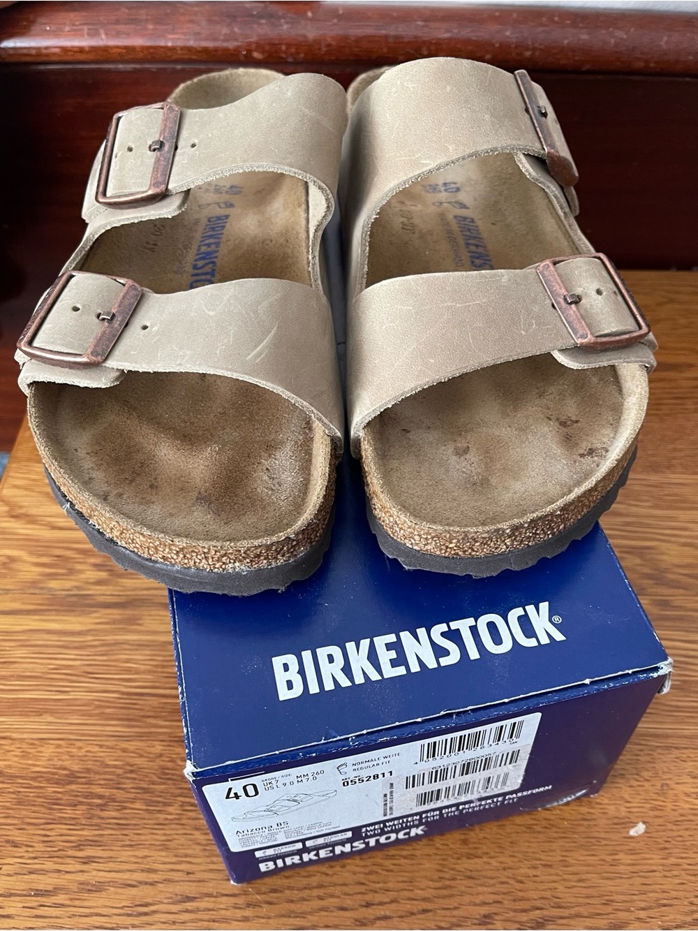 Birkenstock Arizona Suede Leather, Soft Footbed Sandal Size 40 Tobacco Brown